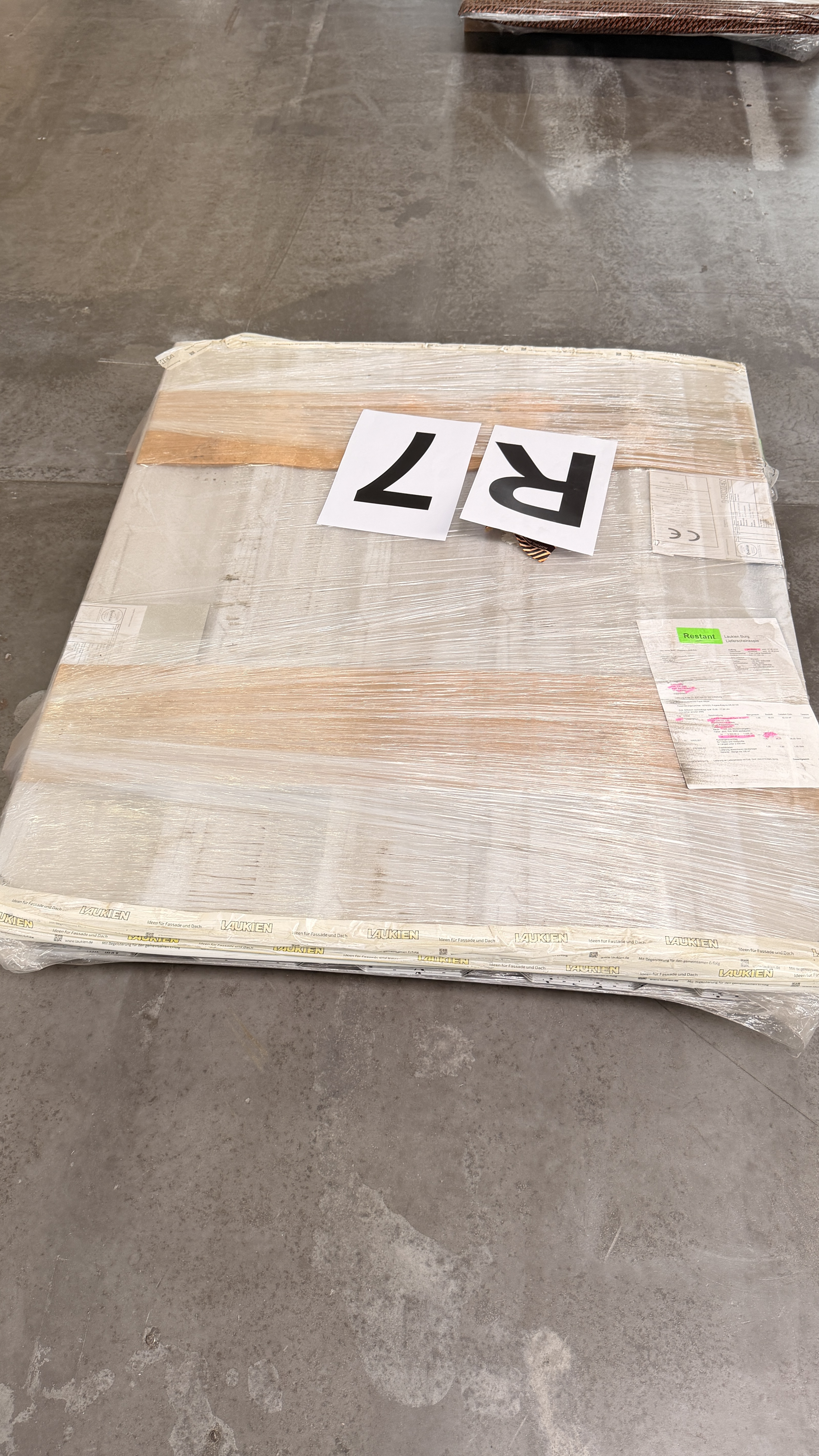Aluminiumtrapezprofil, Typ: 35/207 - Dach, s = 0,70 mm, 25 my 9006 - 44,71 m²