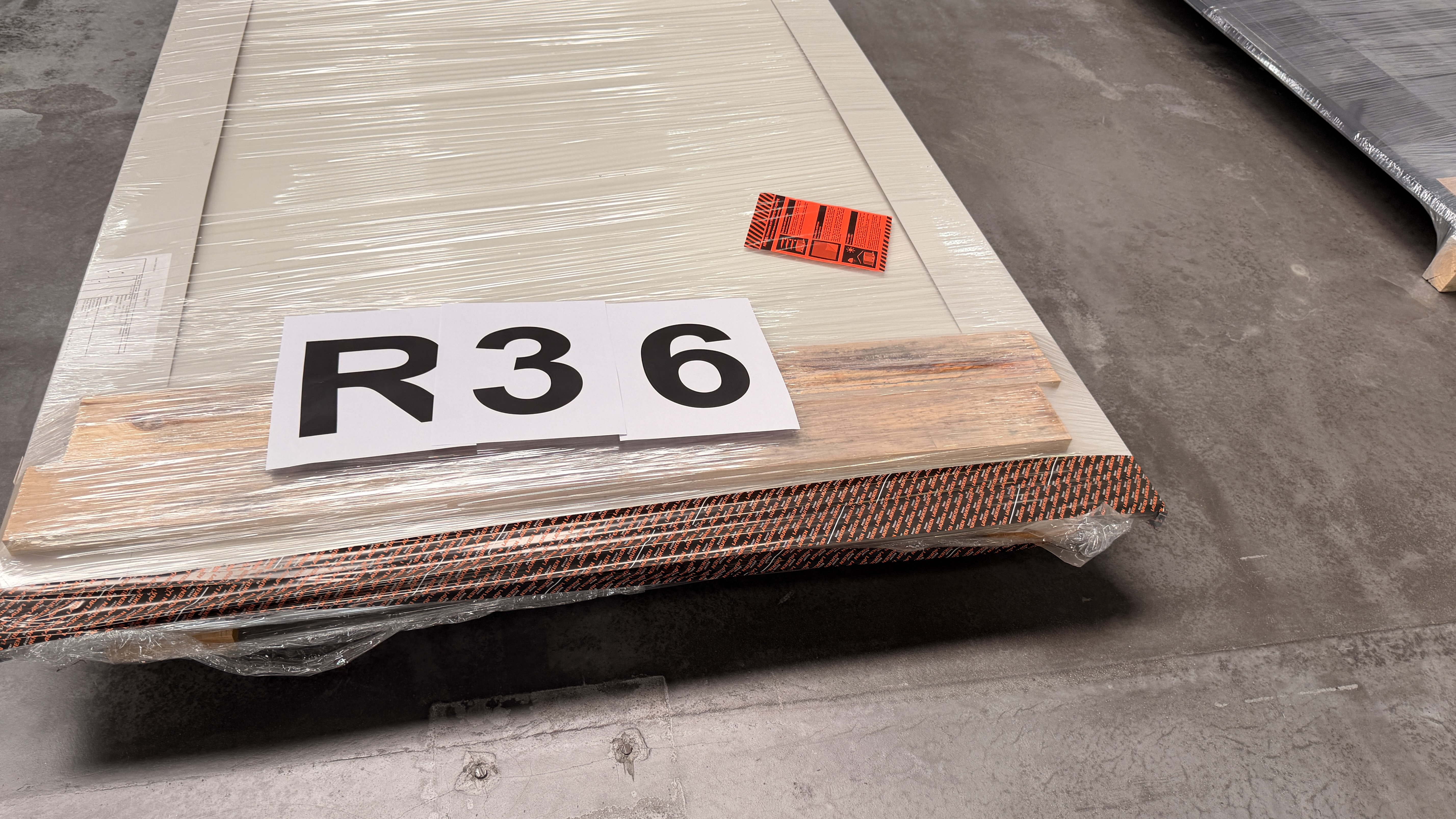 Flachblechtafeln aus Stahl, mit Schutzfolie, s = 0,50 mm, 25 my 8004  -  15,00 m²