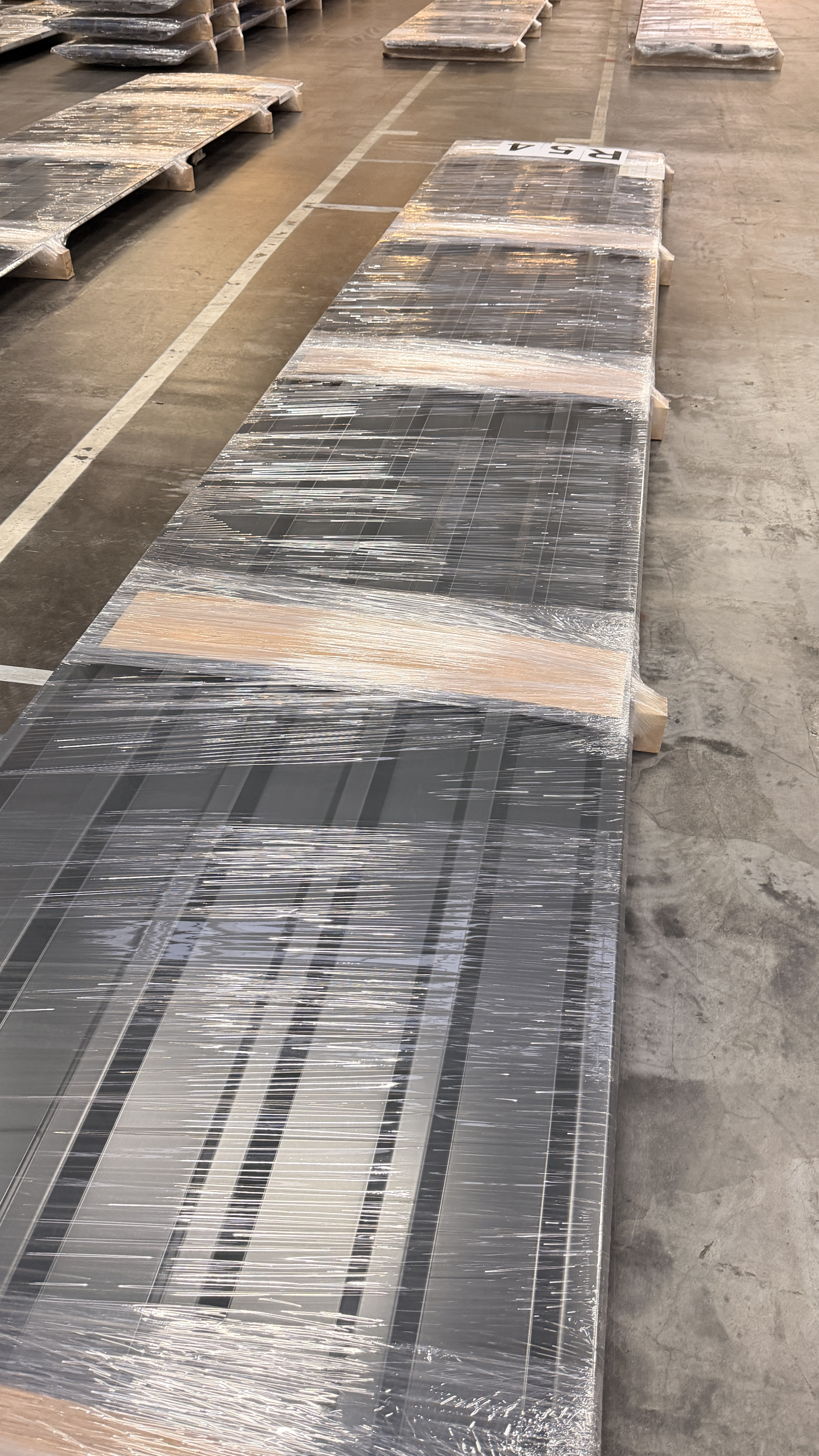 Stahltrapezprofil, Typ: 35/207 - Dach, s = 0,63 mm, Premium-Vlies mit Trennschnitt, 25 my 7016 - 49,68 m²