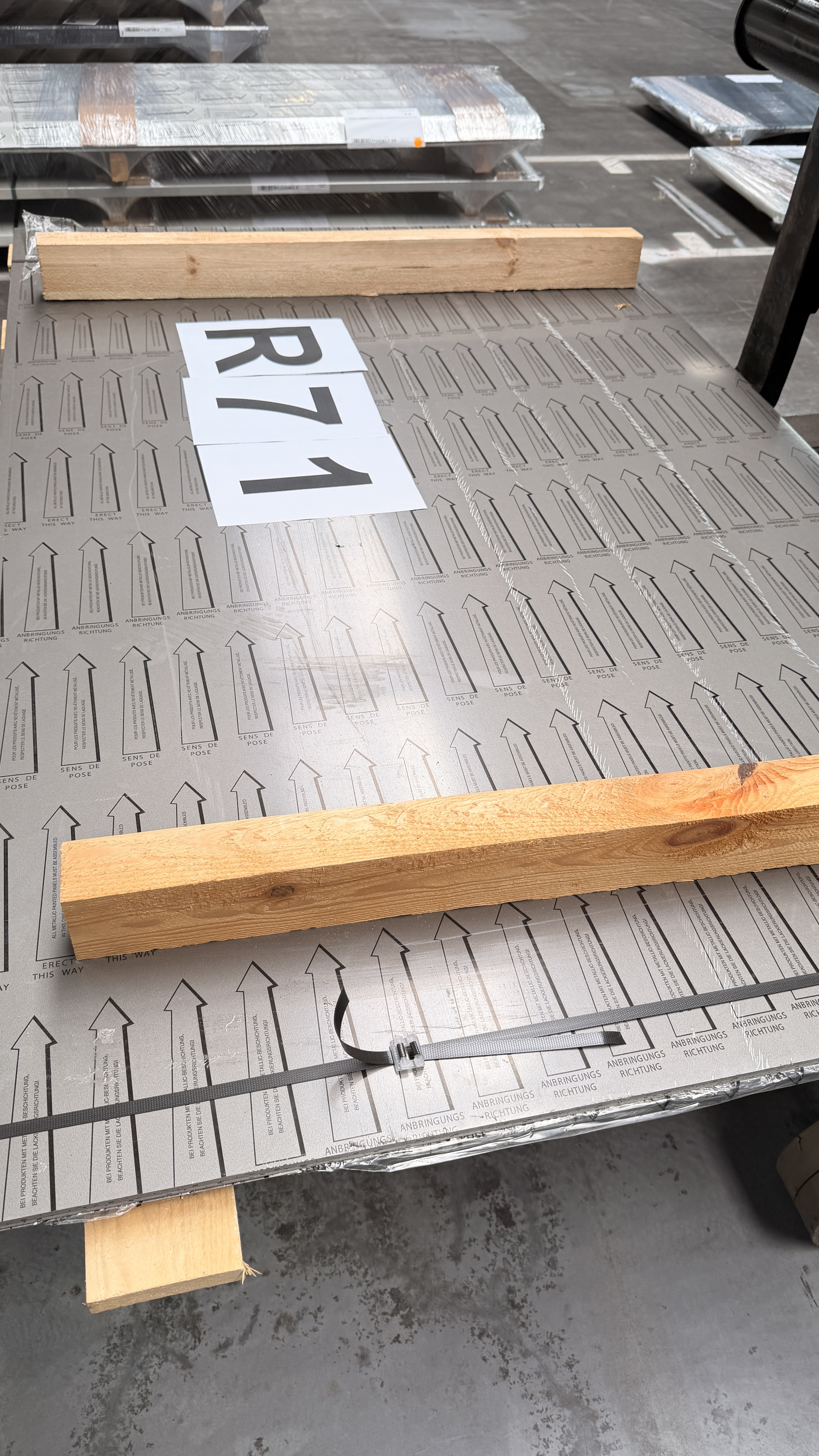 Flachblechtafeln aus Stahl, mit Schutzfolie, s = 0,75 mm, 25 my 9007 -  30,00 m²